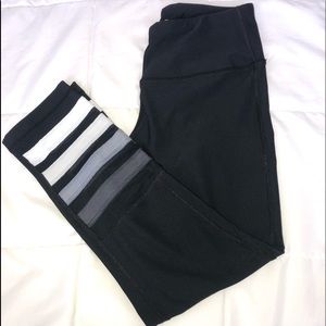 Cropped Black Gym Leggings
